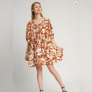 NWT Umgee Two-Tone Floral Print Dress